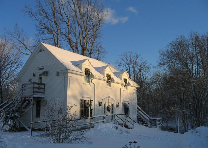 Massachusetts Yarmouth Port Exterior view