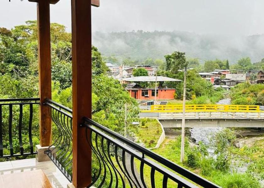 Pichincha Mindo Surrounding environment
