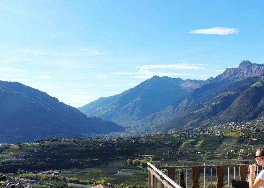 Trentino-Alto Adige Schenna Surrounding environment