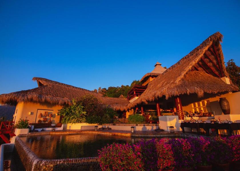 Guerrero Zihuatanejo Exterior view