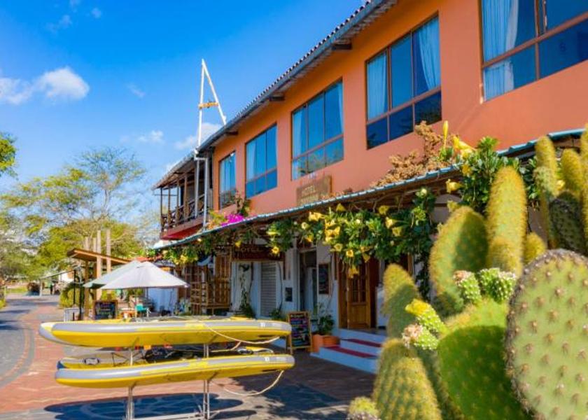 Galápagos Puerto Baquerizo Moreno Exterior view
