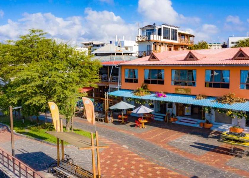 Galápagos Puerto Baquerizo Moreno Exterior view
