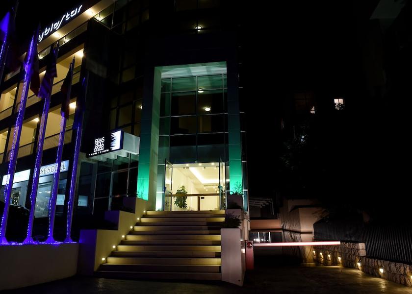 Keserwan-Jbeil Governorate Byblos Property entrance