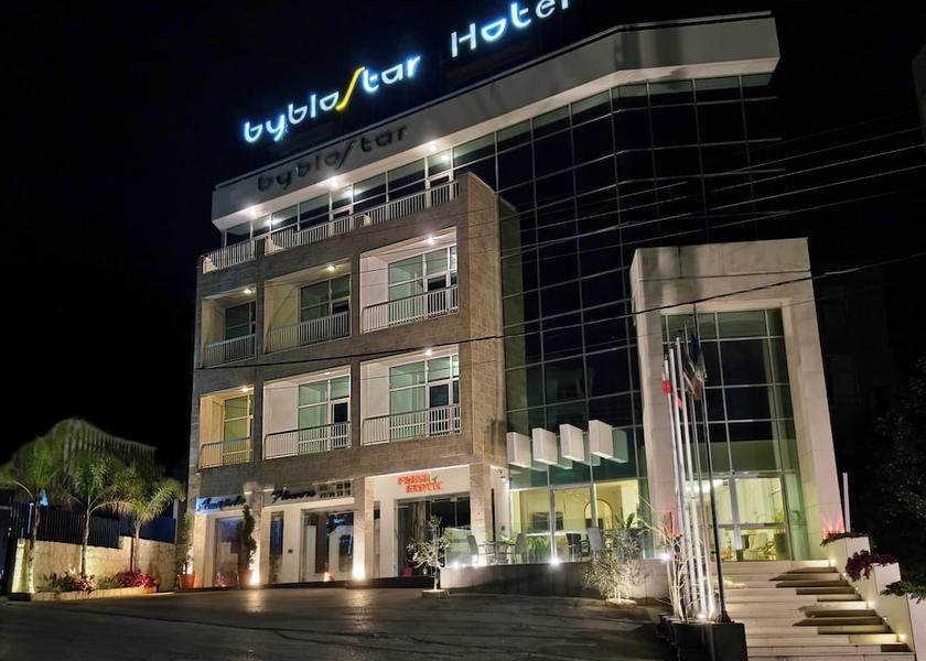 Keserwan-Jbeil Governorate Byblos Front of property