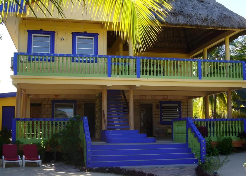 Stann Creek Hopkins Exterior view