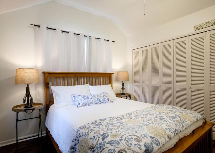 British Columbia Harrison Hot Springs Two-Bedroom Cottage