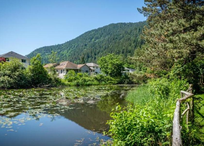 British Columbia Harrison Hot Springs Garden