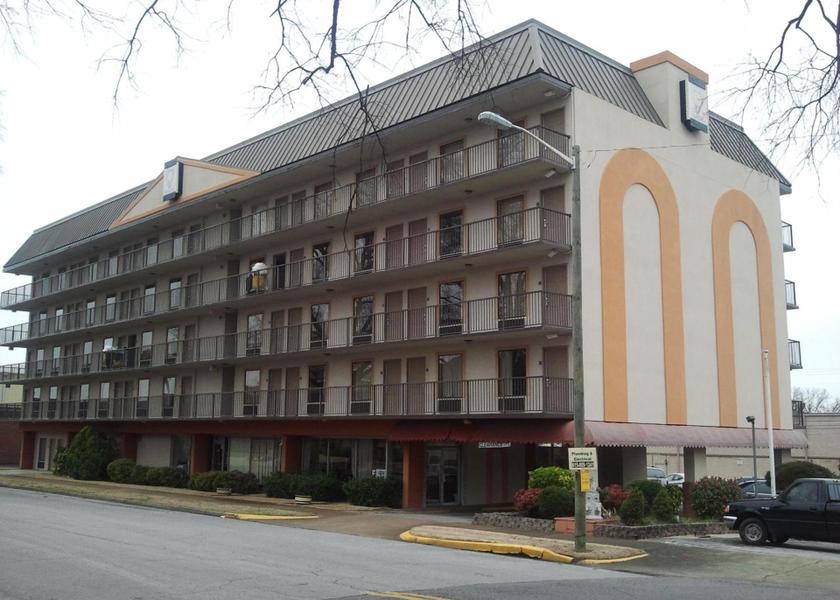 Alabama Decatur Hotel Exterior