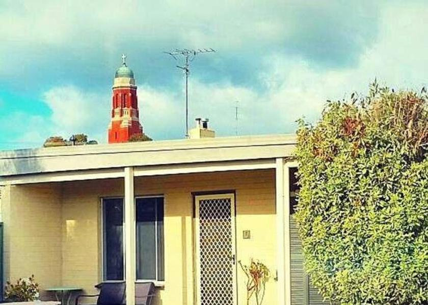 Victoria Bairnsdale Exterior view