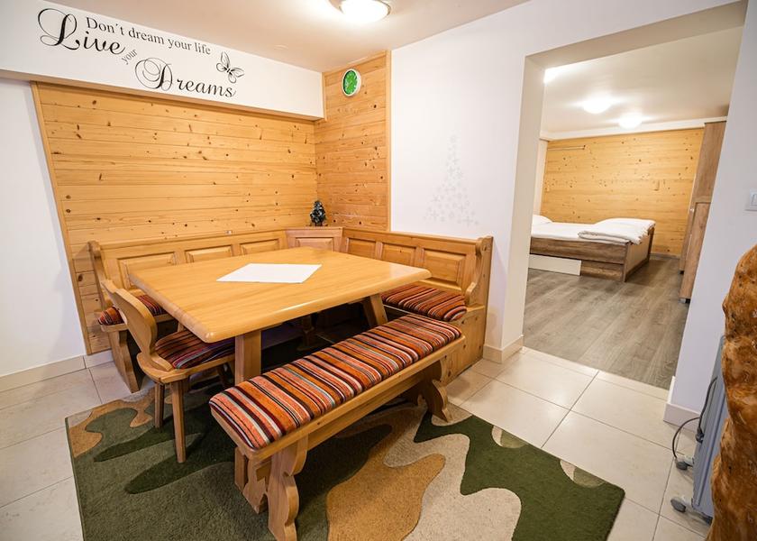  Cerklje na Gorenjskem In-room dining