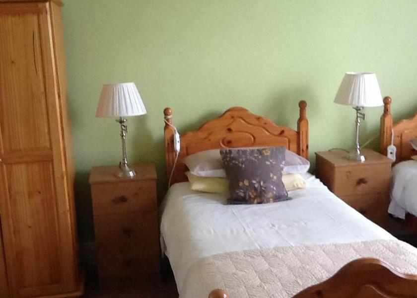County Kerry Waterville Two-Bedroom Comfort Triple