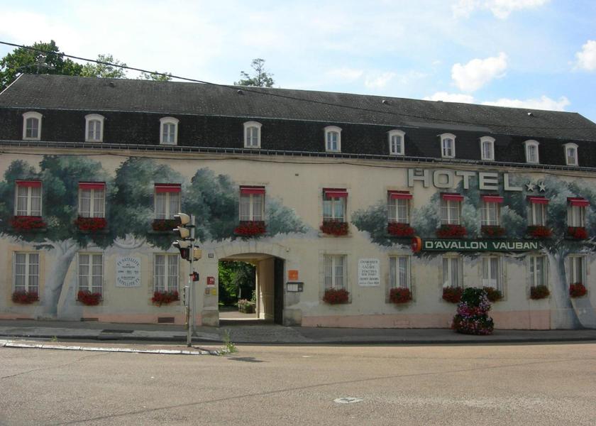 Bourgogne-Franche-Comté Avallon Exterior view