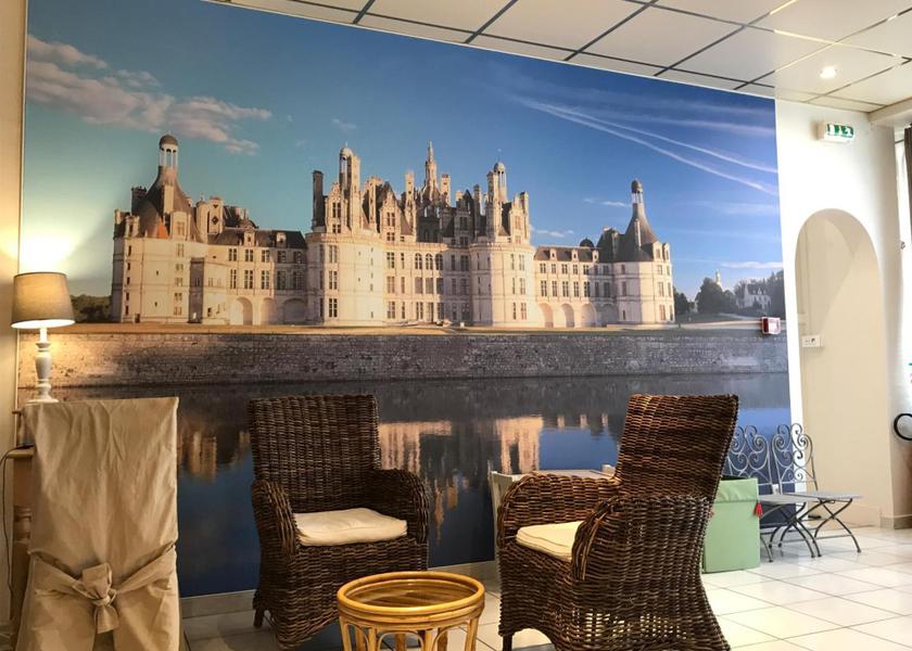 Centre-Loire Valley Blois Shared lounge/TV area