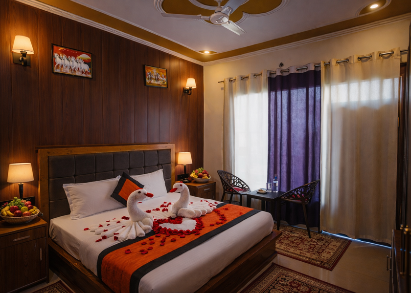 Uttarakhand Mussoorie Deluxe Room with Balcony
