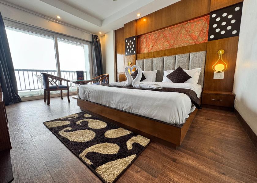 Uttarakhand Mussoorie Premium Room with Balcony