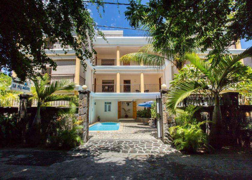  Trou aux Biches Exterior view