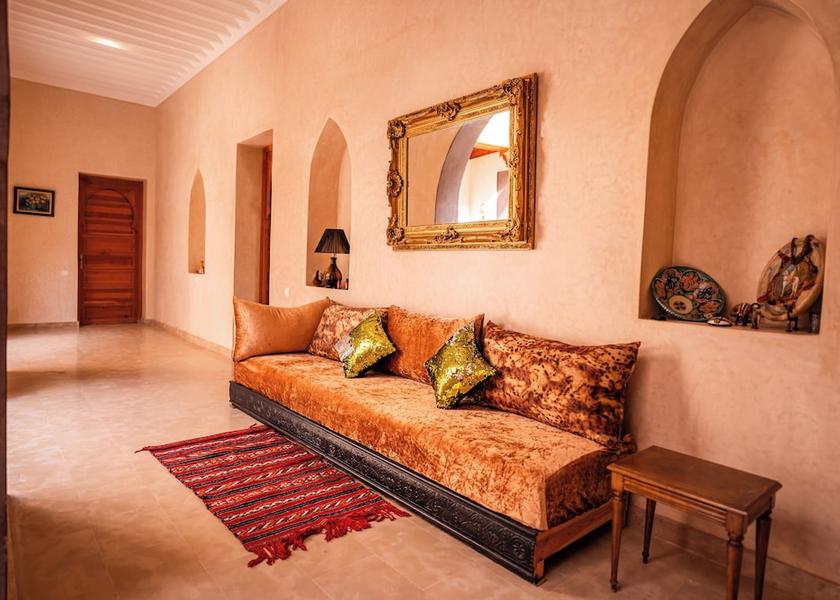 Marrakech-Safi Oulad Hassoune Lobby sitting area