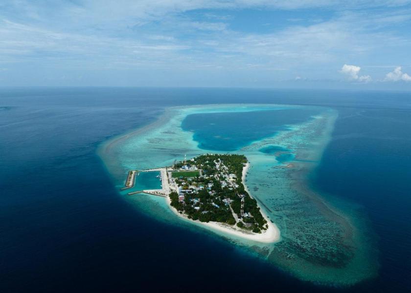North Ari Atoll Himandhoo Surrounding environment