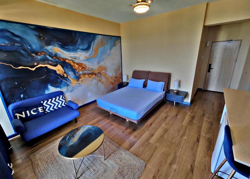 KwaZulu-Natal La Mercy Queen Room with Sea View