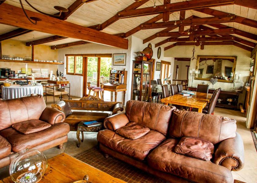 Western Cape Plettenberg Bay Shared lounge/TV area