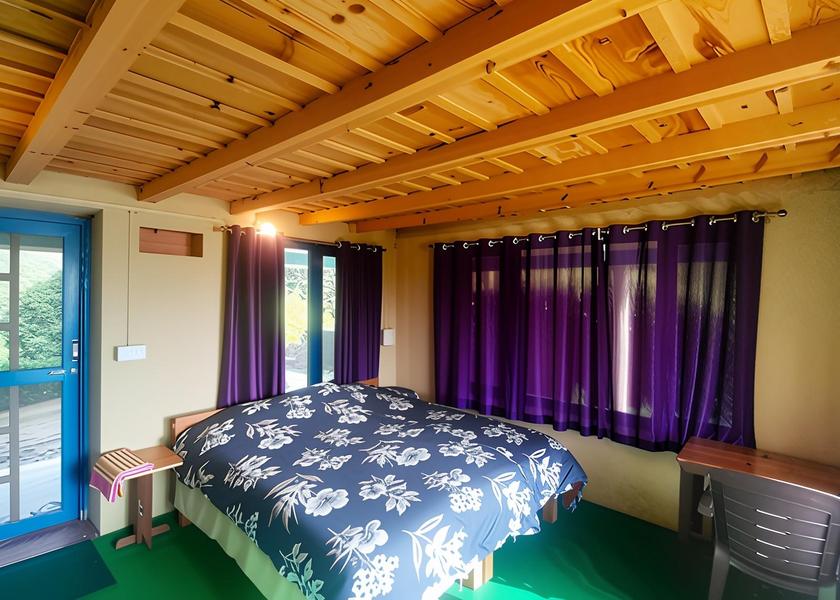 Uttarakhand Binsar Deluxe Room