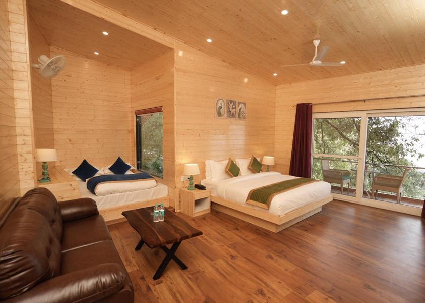 Uttarakhand Mussoorie Deluxe Quadruple Room
