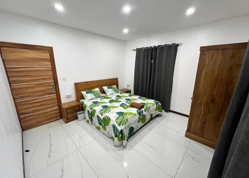Rivière Noire Flic-en-Flac Apartment - Ground Floor