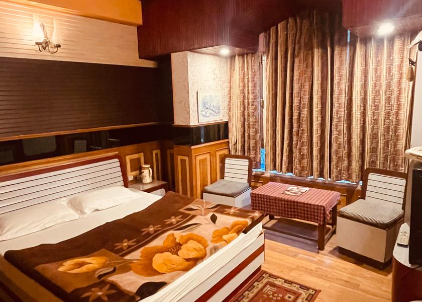 Himachal Pradesh Kufri Deluxe