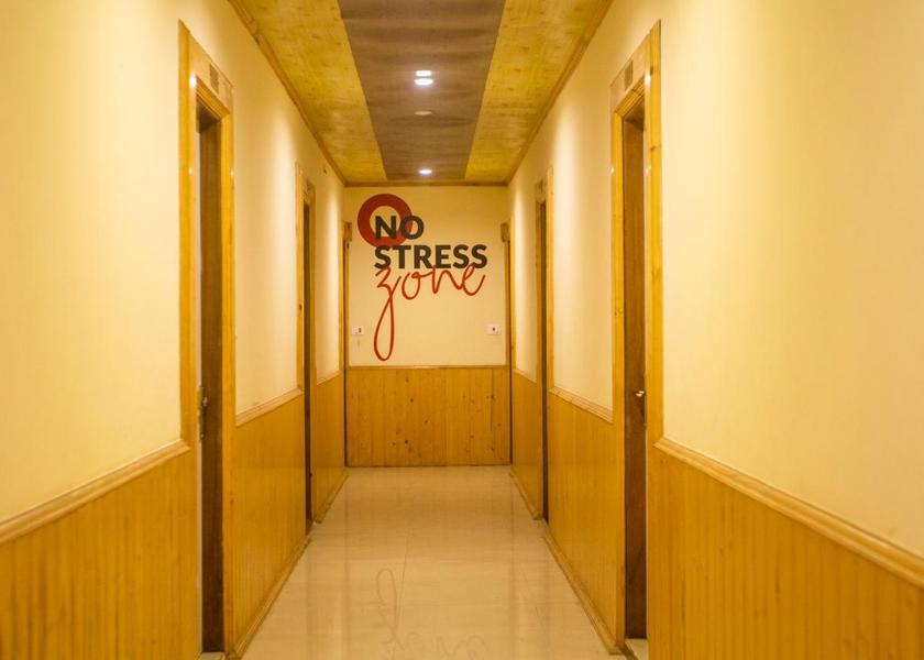 Himachal Pradesh Narkanda Lobby