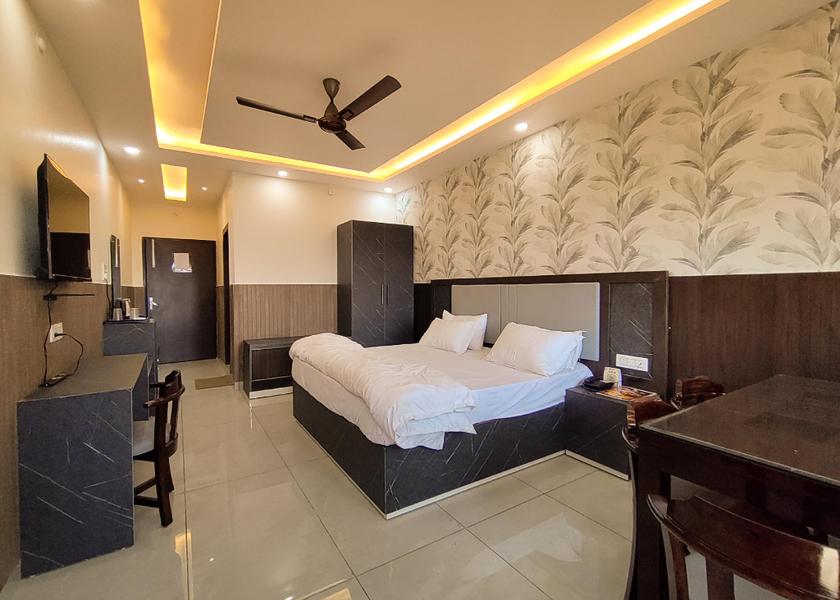 Uttarakhand Almora Deluxe Balcony