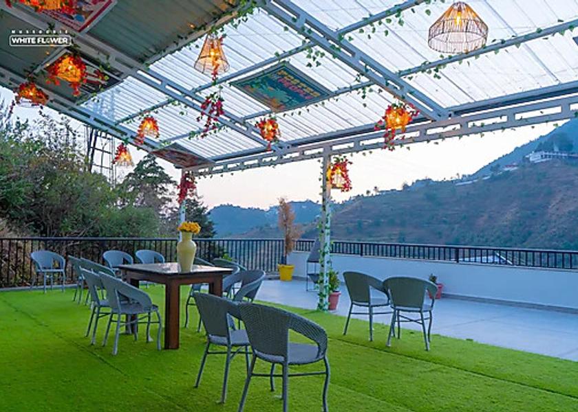 Uttarakhand Mussoorie Hotel View