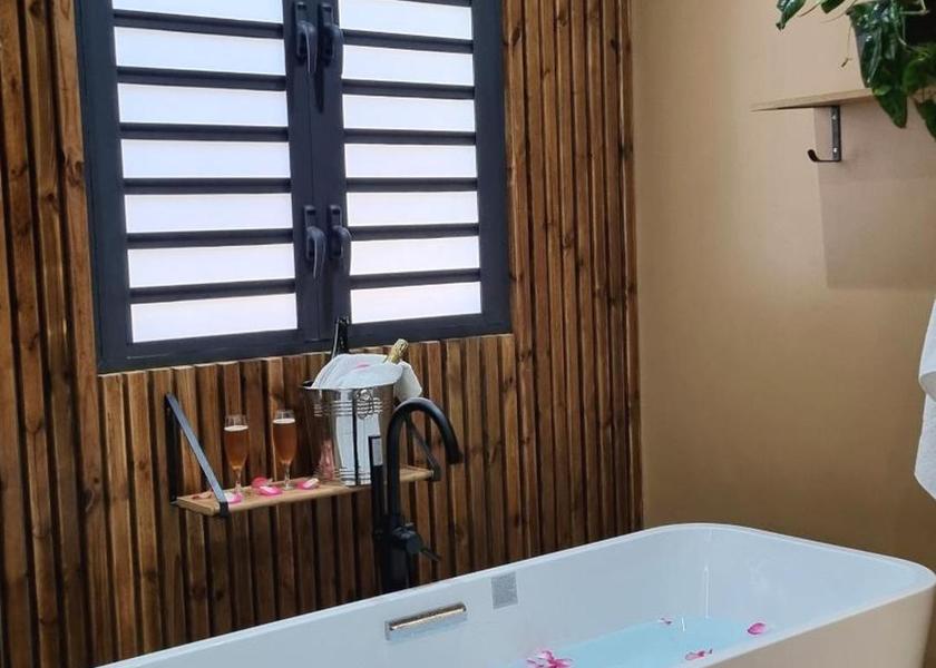 Arrondissement of Saint-Pierre Cilaos Bathroom