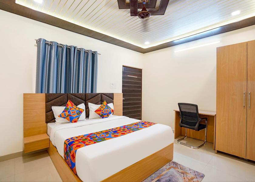 Uttar Pradesh Varanasi Deluxe Room