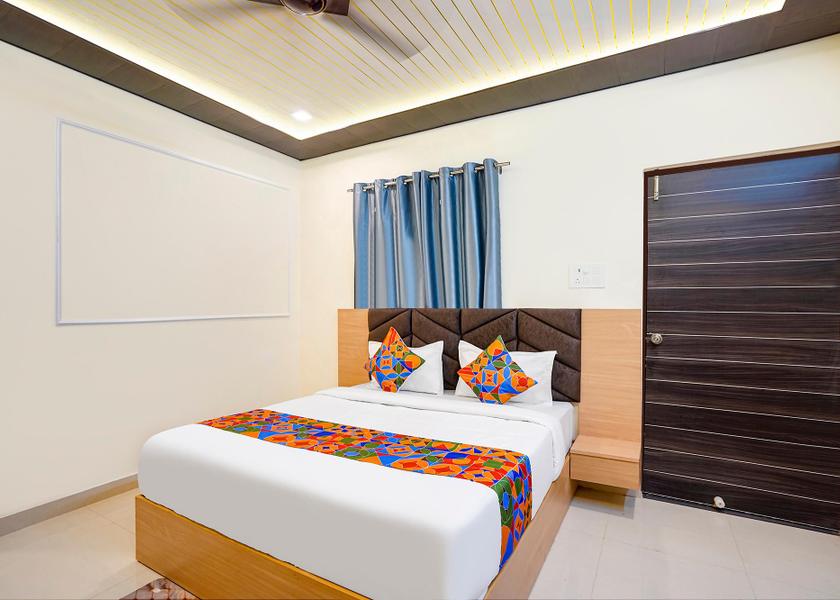 Uttar Pradesh Varanasi Deluxe Room