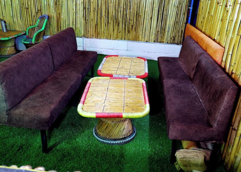 Uttarakhand Mussoorie Living area