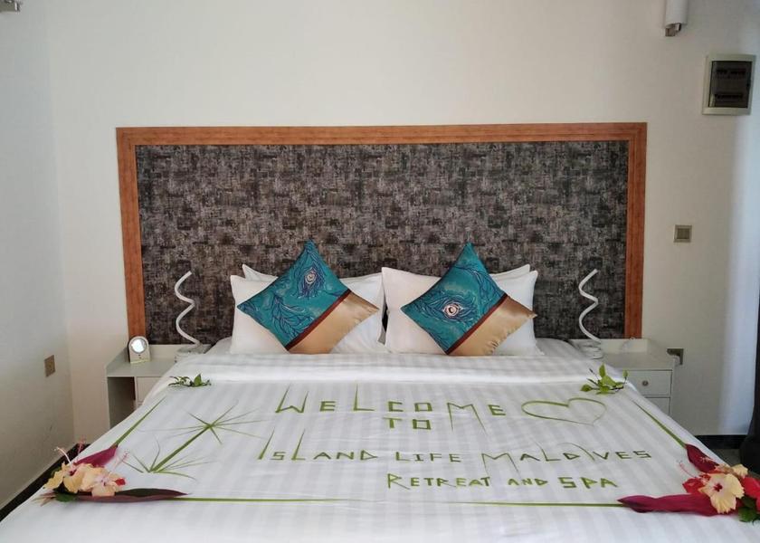 Faafu Atoll Magoodhoo Deluxe Double Room