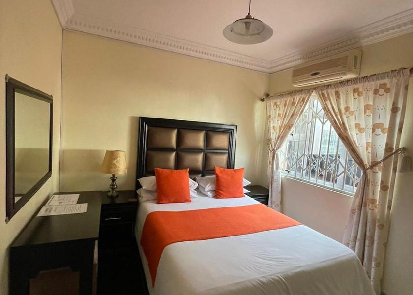 KwaZulu-Natal Ladysmith Double Room with Private Bathroom
