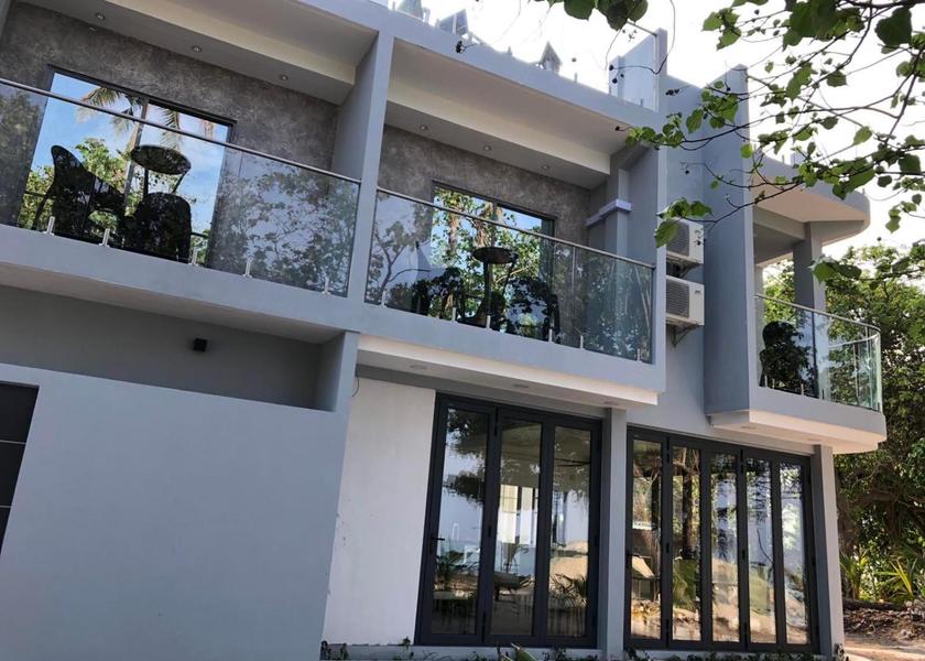 Vaavu Atoll Keyodhoo Entrance