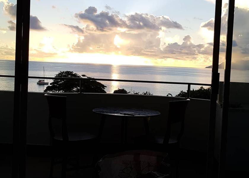  Mahé Island View