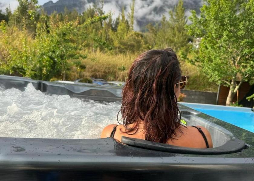 Arrondissement of Saint-Pierre Cilaos Hot tub