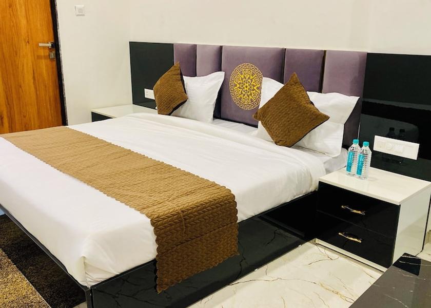 Madhya Pradesh Indore Room