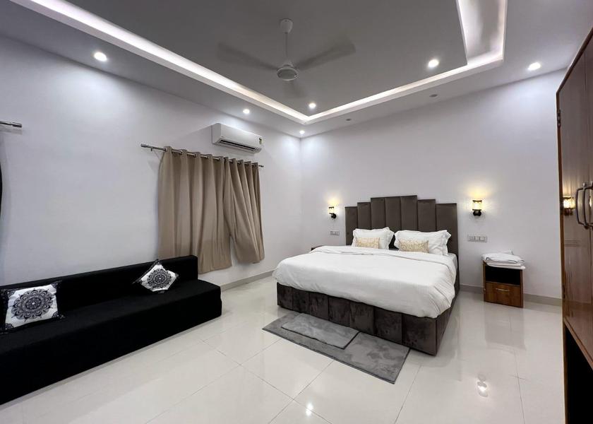 Madhya Pradesh Khajuraho Superior Quadruple