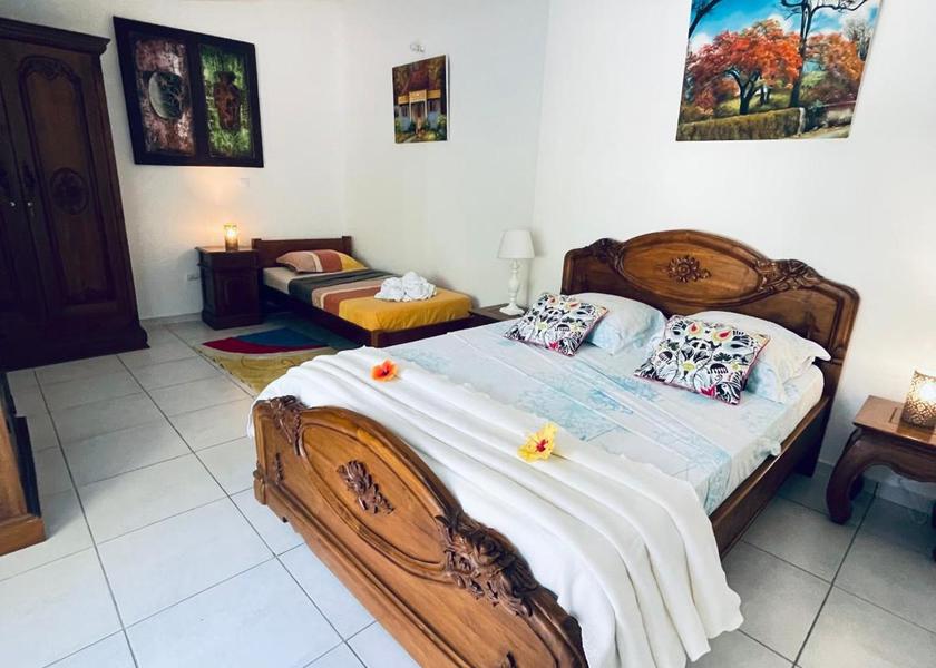 Arrondissement of Saint-Pierre Saint-Joseph Double Room with Private Bathroom