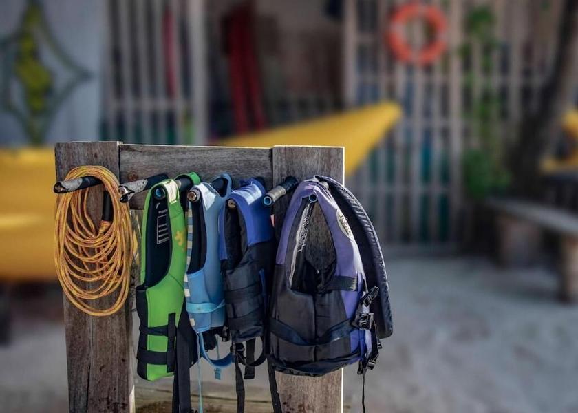 Surfing/boogie boarding