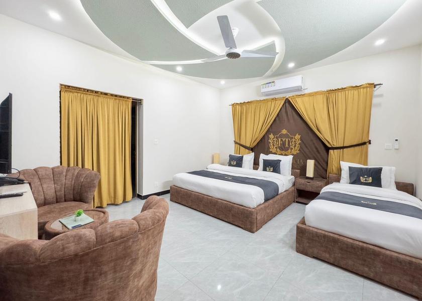 Sindh Karachi Triple Room with Private Bathroom