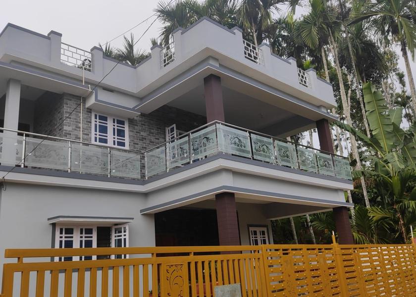 Karnataka Murnad Hotel Exterior