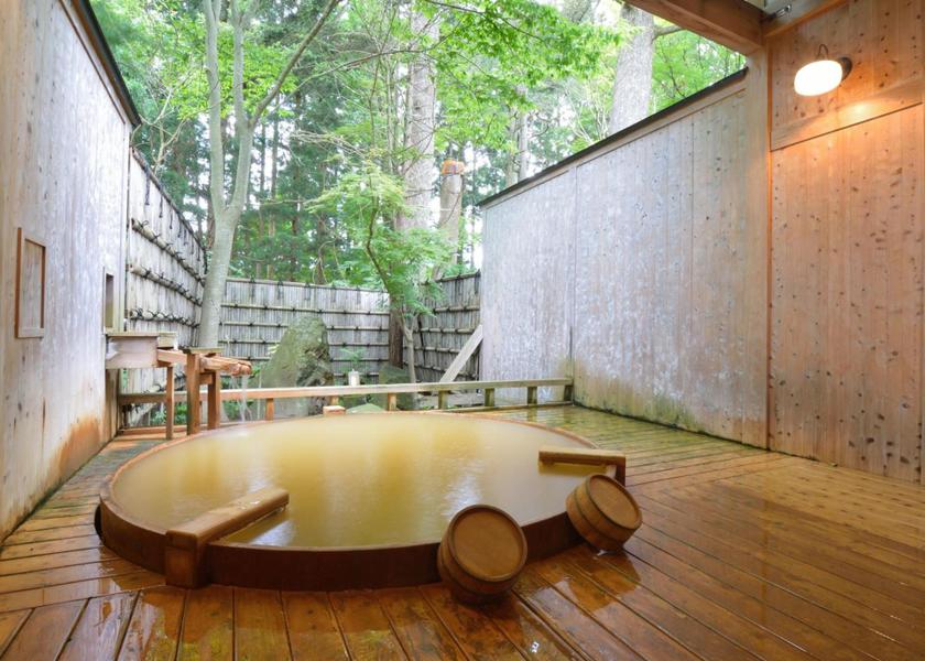 Akita Daisen Hot spring bath