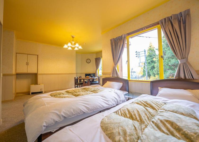Niigata Minamiuonuma Standard Twin Room with Shared Bathroom