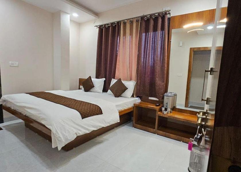 Madhya Pradesh Pachmarhi Superior Room