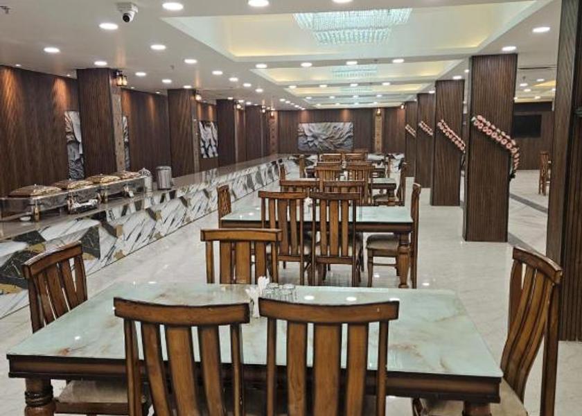 Uttar Pradesh Ghaziabad Food & Dining